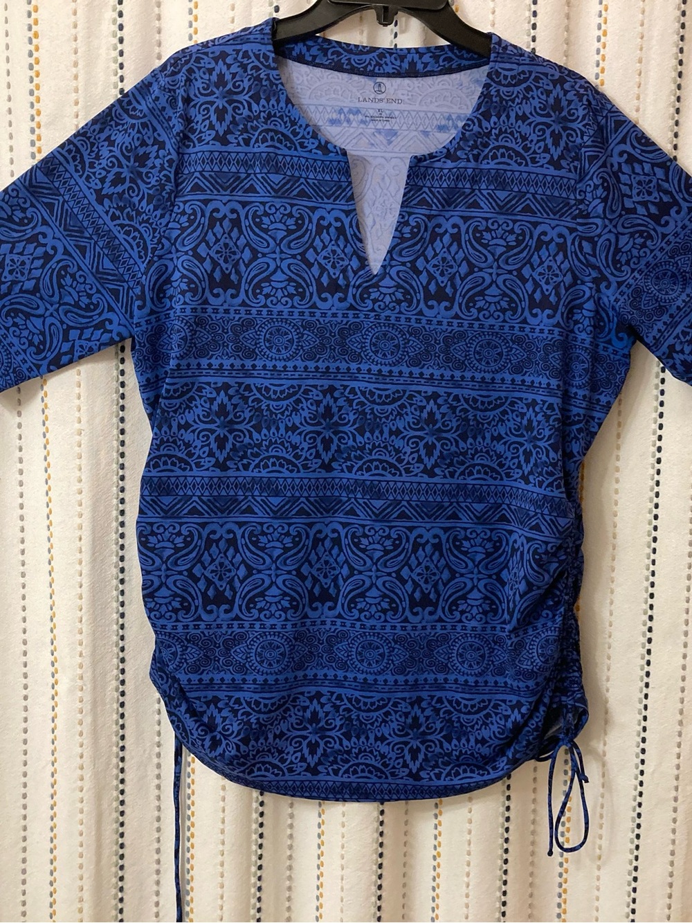 Lands' End Navy and Royal Blue Short-Sleeve Patterned Blouse stretch